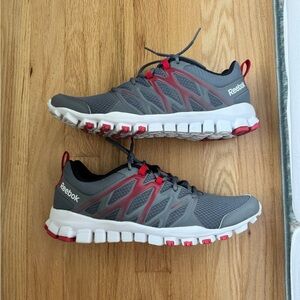 Reebok realflex. Size 11.